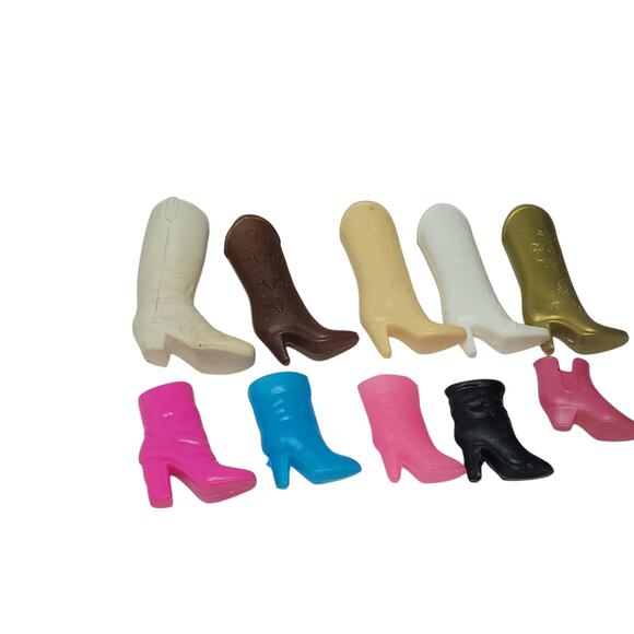 Single Miss-matched Barbie Boots & Booties "Do you Have My Mate?" Combine & Save - Picture 3 of 3